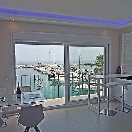 Appartement Marbella Home Rentals - Frontline 2Br Penthouse, Puerto Banus *