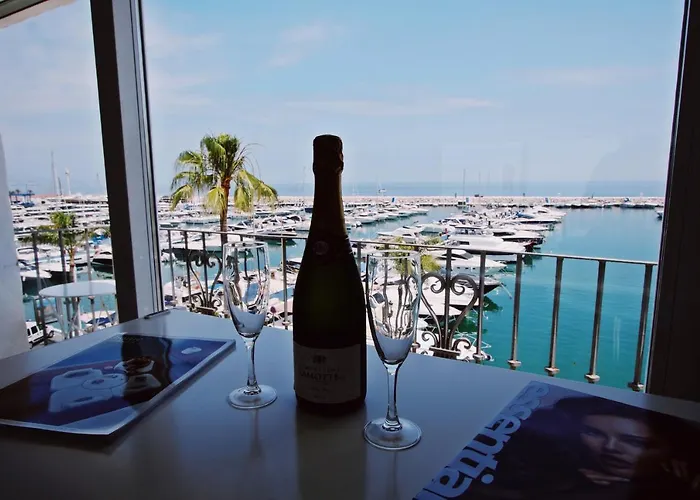 - Frontline 2br Penthouse, Puerto Banus * Marbella