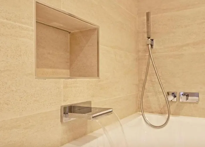 - Frontline 2br Penthouse, Puerto Banus Apartament