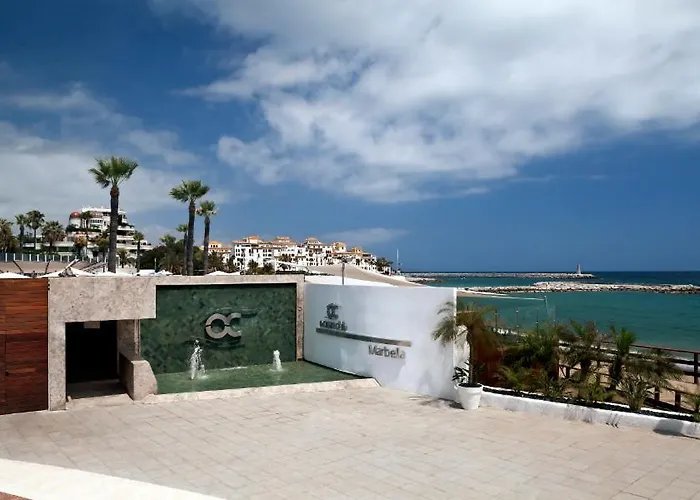 - Frontline 2br Penthouse, Puerto Banus