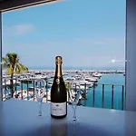 - Frontline 2br Penthouse, Puerto Banus *