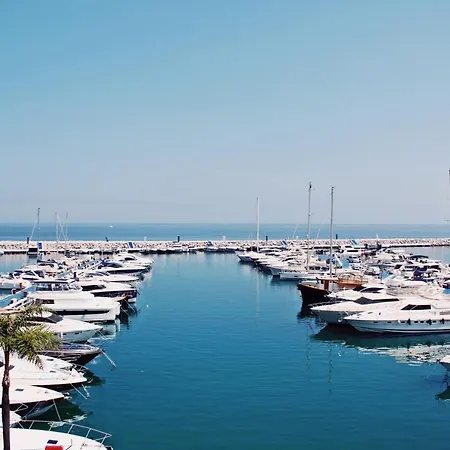 - Frontline 2br Penthouse, Puerto Banus * Marbella