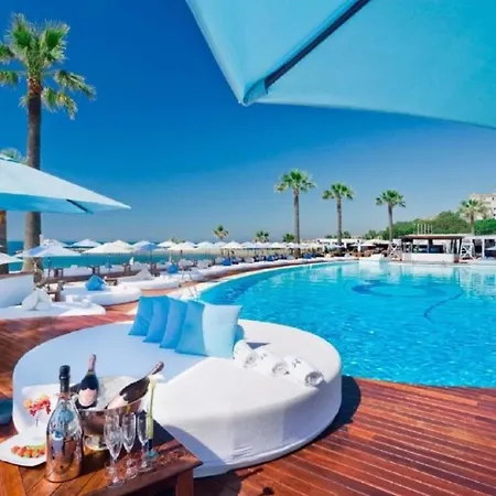 Lejlighed First Line Luxury Penthouse, Puerto Banus, *