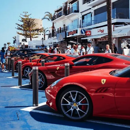 Апартаменты Marbella Home Rentals - Frontline 2Br Penthouse, Puerto Banus