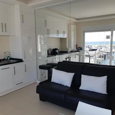 Διαμέρισμα Marbella Home Rentals - Frontline 2Br Penthouse, Puerto Banus *