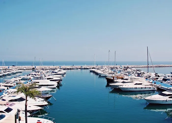 - Frontline 2br Penthouse, Puerto Banus * Marbella