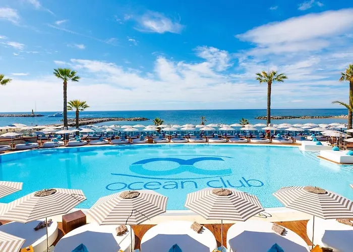 Marbella Home Rentals - Frontline 2Br Penthouse, Puerto Banus Apartament Marbella