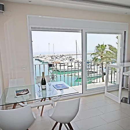 Appartamento Marbella Home Rentals - Frontline 2Br Penthouse, Puerto Banus