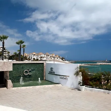 Marbella Home Rentals - Frontline 2Br Penthouse, Puerto Banus
